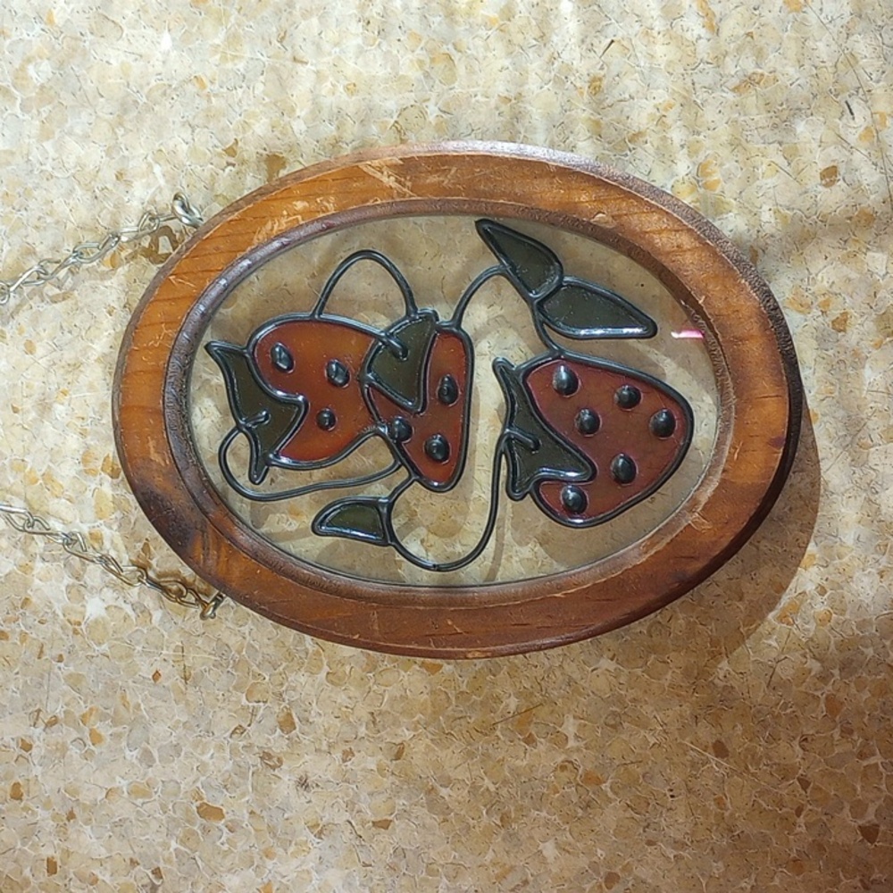 Vintage Stained Glass Strawberry Art Decor.  Red Green Brown - Picture 2 of 6